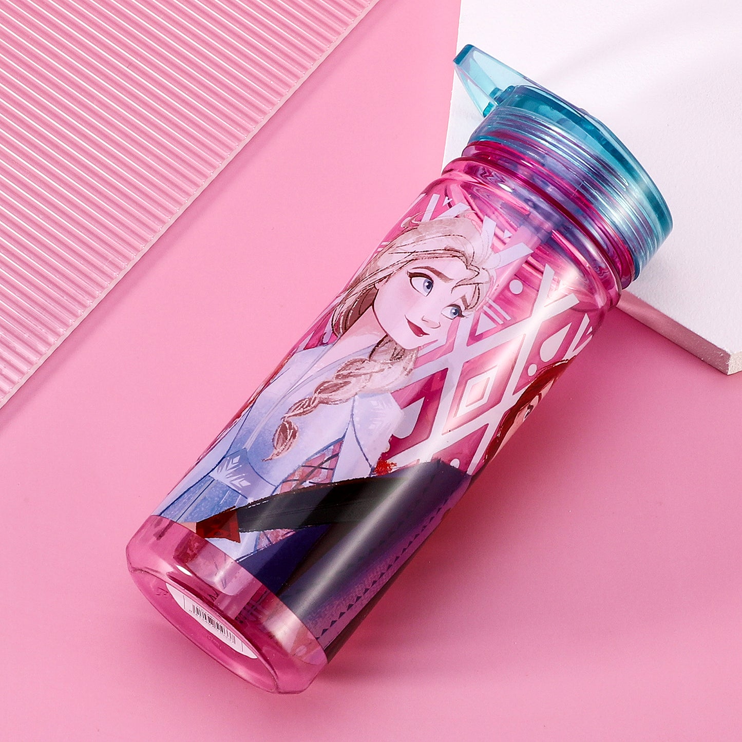 Frozen 580ml Water Bottle for Kids, School Drinks Bottle Made of Durable Tritan BPA Free