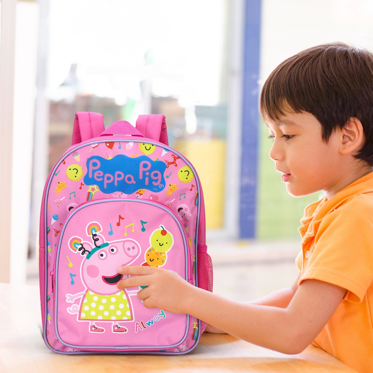 Peppa Pig Kids Childrens Premium Backpack School Rucksack Travel Bag, Multicolour