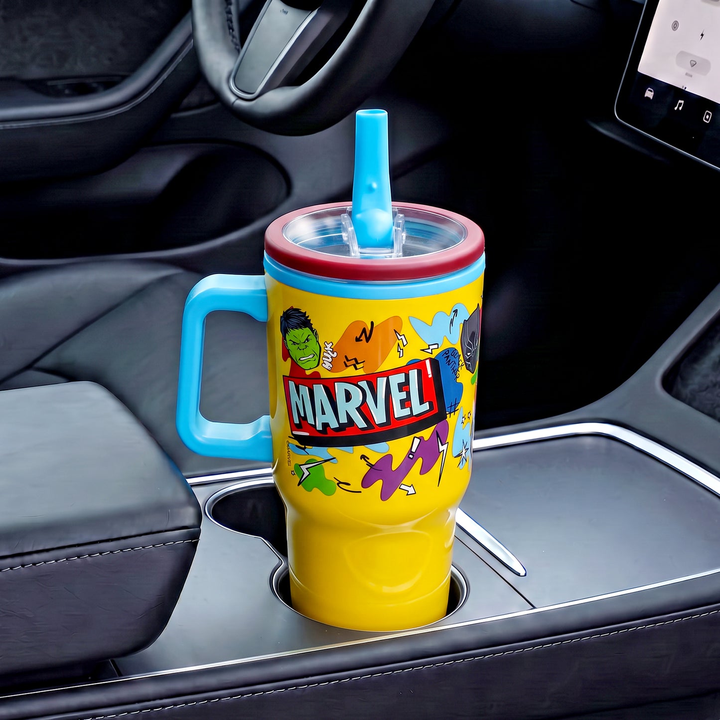 Avengers 640mL Double Walled Vacuum Insulated Tumbler with Straw & Handle
