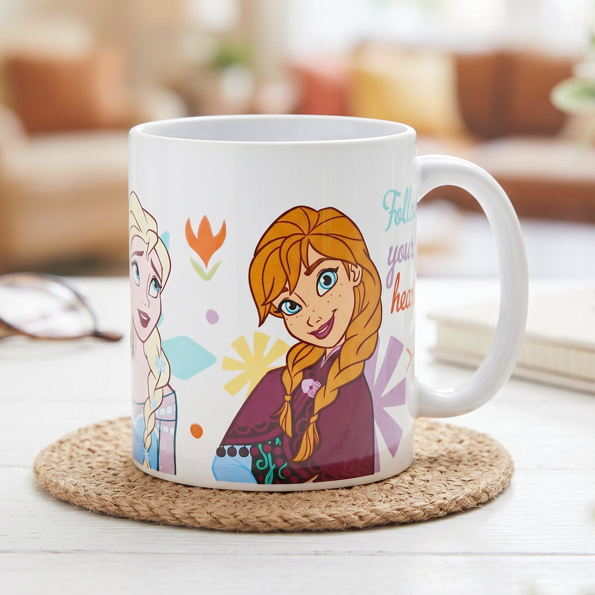 Disney Frozen Olaf & Elsa 11oz Ceramic Mug Frozen 325ml Coffee Cup, Dishwasher & Microwave Safe, Officially Licensed Gift for Kids & Adults