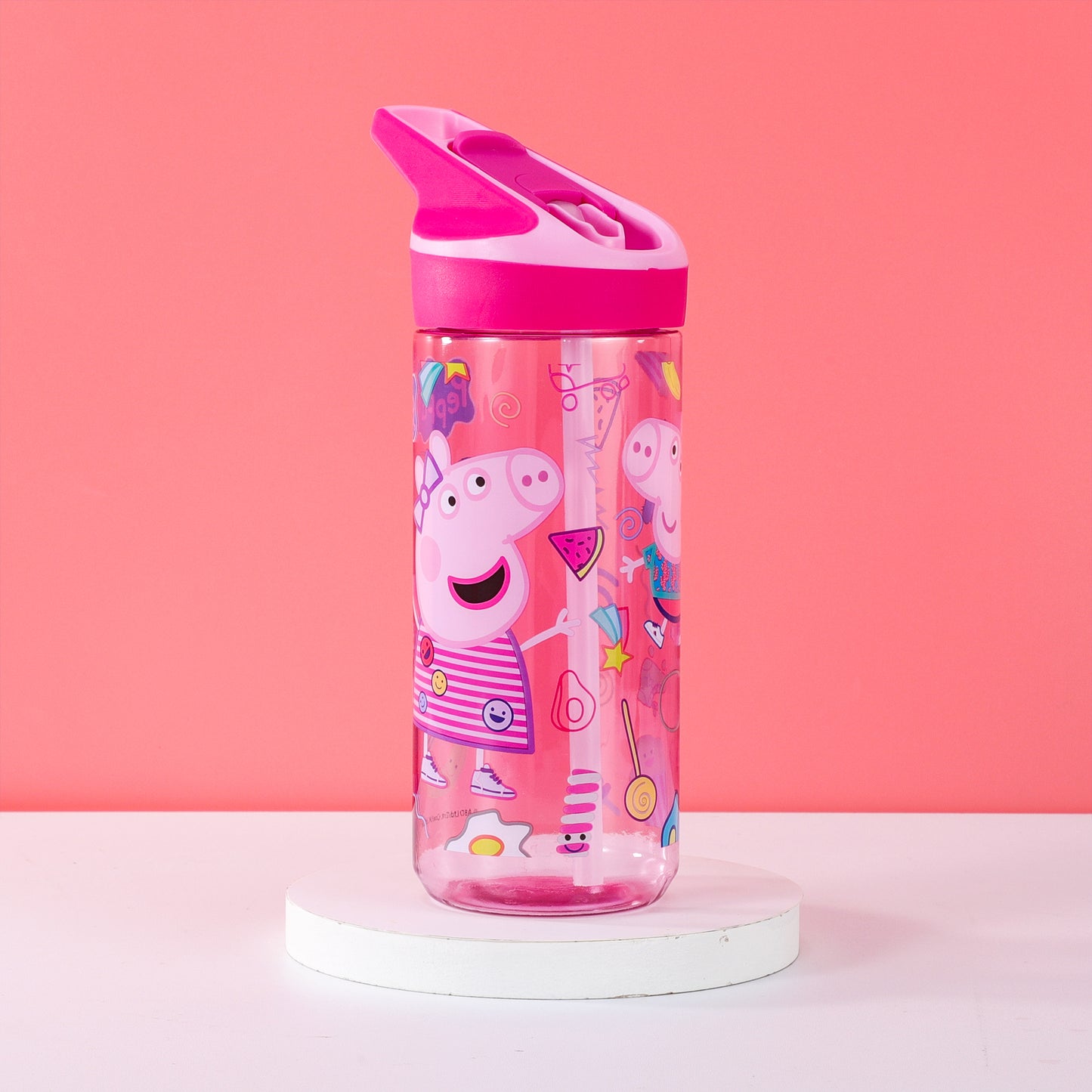 Peppa Pig 620ml Water Bottle for Kids, School Drinks Bottle Made of Durable Tritan, Bpa Free, Peppa Pig Haze